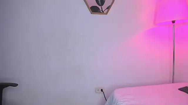 Dhalila  online show from December 2025 01:16:02 PM