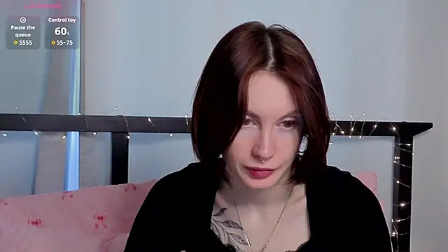 Snapshot of JoYung chatting on April 2026 07:48:01 AM JoYung online show from April 2026 07:48:01 AM