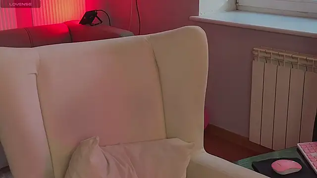 Snapshot of JoYung chatting on September 2025 04:18:01 AM JoYung online show from September 2025 04:18:01 AM