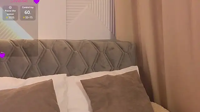 Snapshot of JoYung chatting on March 2025 04:19:01 AM JoYung online show from March 2025 04:19:01 AM