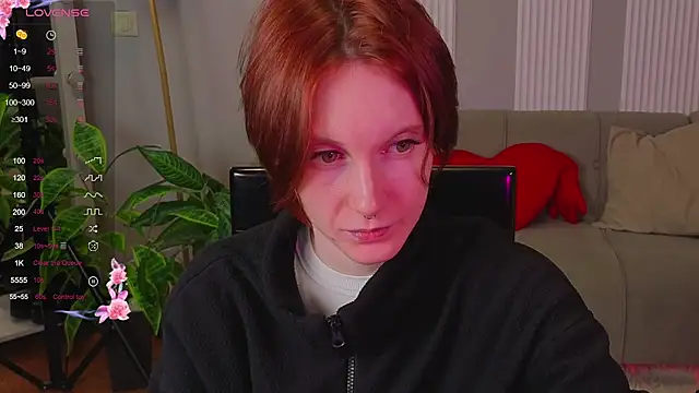 Snapshot of JoYung chatting on September 2025 04:18:01 AM JoYung online show from September 2025 04:18:01 AM