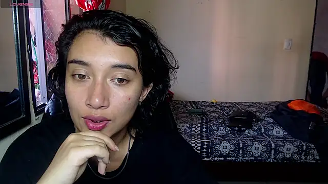 Snapshot of Robin_H00t chatting on March 2025 08:11:01 PM Robin H00t online show from March 2025 08:11:01 PM