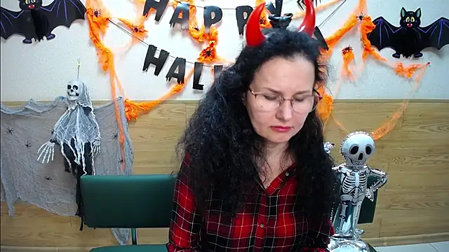 Snapshot of Miroslava_Happi chatting on October 2025 07:05:02 AM Miroslava Happi online show from October 2025 07:05:02 AM