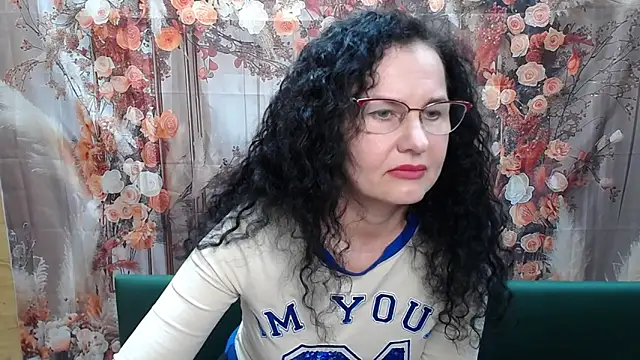 Snapshot of Miroslava_Happi chatting on April 2026 05:43:02 AM Miroslava Happi online show from April 2026 05:43:02 AM