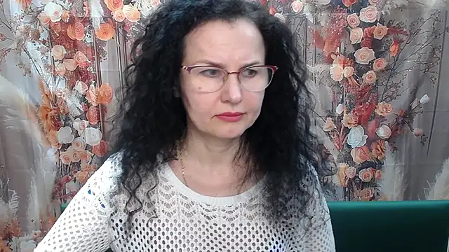 Snapshot of Miroslava_Happi chatting on April 2026 06:00:02 AM Miroslava Happi online show from April 2026 06:00:02 AM