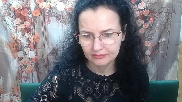 Snapshot of Miroslava_Happi chatting on June 2026 06:02:01 AM Miroslava Happi online show from June 2026 06:02:01 AM