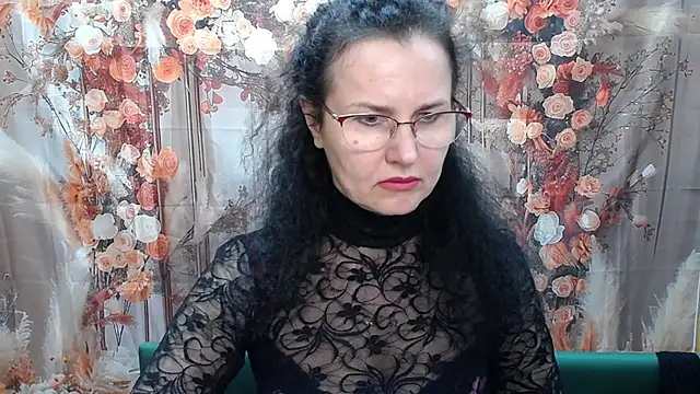 Snapshot of Miroslava_Happi chatting on April 2026 05:43:01 AM Miroslava Happi online show from April 2026 05:43:01 AM