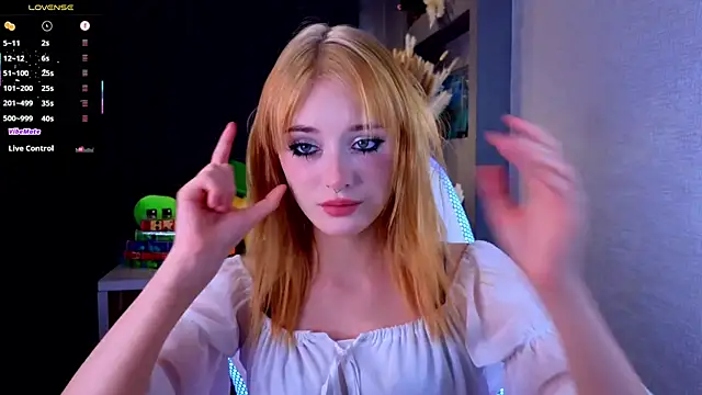 Hisoka akerley online show from September 2025 04:33:02 PM