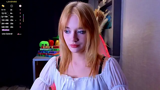 Hisoka akerley online show from September 2025 04:43:02 PM