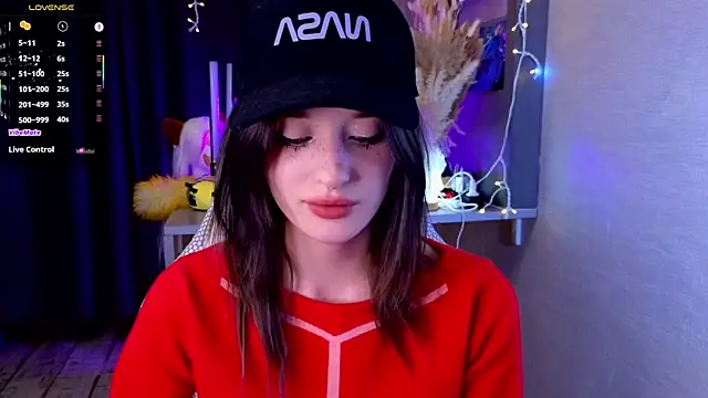 Hisoka akerley online show from April 2026 07:31:02 PM