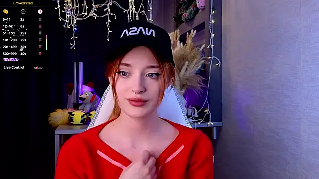 Hisoka akerley online show from April 2026 07:31:01 PM