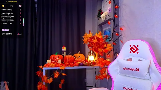 Hisoka akerley online show from October 2025 06:04:01 PM