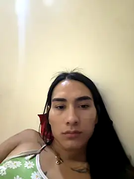 danna alvarez online show from November 2025 05:45:01 AM