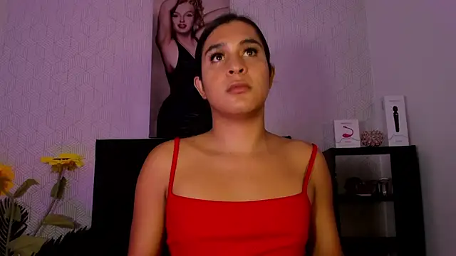 Snapshot of Selena_fox7 chatting on July 2026 03:18:02 AM Selena fox7 online show from July 2026 03:18:02 AM