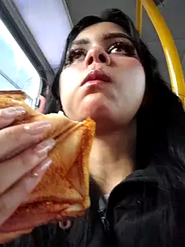 Snapshot of CHLOE_ISABELL chatting on March 2025 12:06:02 PM CHLOE ISABELL online show from March 2025 12:06:02 PM