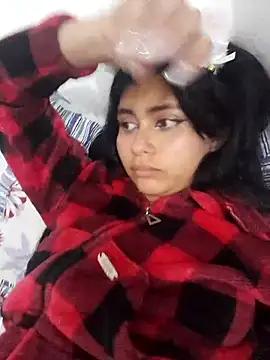 Snapshot of CHLOE_ISABELL chatting on March 2025 10:32:02 PM CHLOE ISABELL online show from March 2025 10:32:02 PM