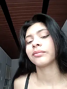 Snapshot of CHLOE_ISABELL chatting on November 2025 07:14:01 PM CHLOE ISABELL online show from November 2025 07:14:01 PM