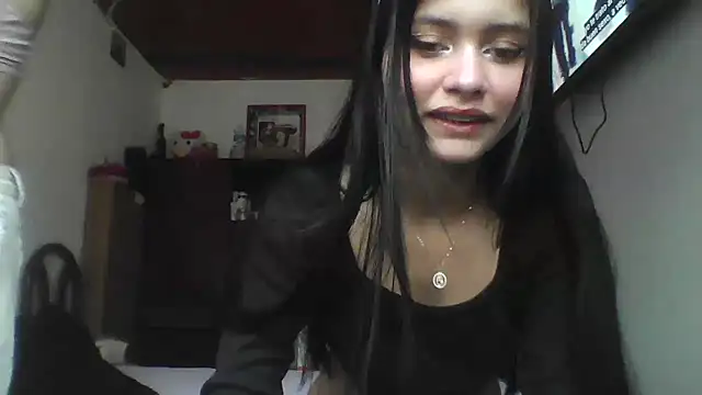 CHLOE ISABELL online show from March 2026 07:17:01 PM