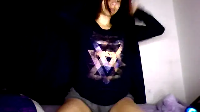 CHLOE ISABELL online show from April 2026 06:16:02 AM