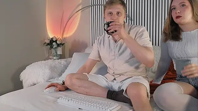 Saint Vicious online show from November 2025 08:12:02 PM