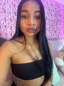 Lynda Bonnie online show from November 2025 01:37:02 PM