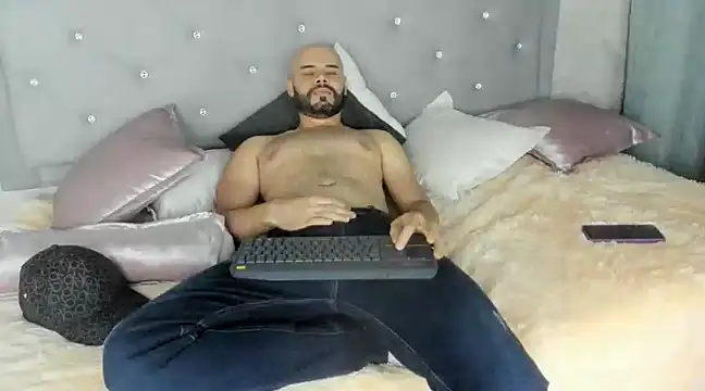Luke Diaz7 online show from February 2025 06:49:02 AM