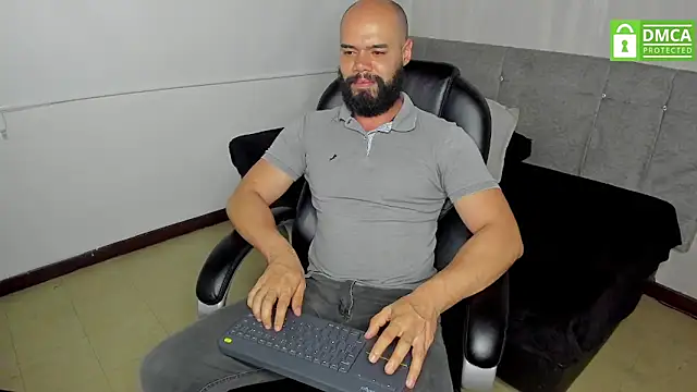 Luke Diaz7 online show from September 2025 03:38:02 AM