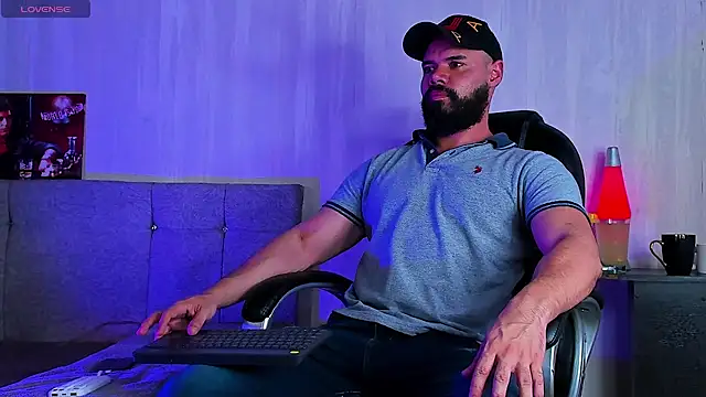 Luke Diaz7 online show from March 2026 02:48:01 AM