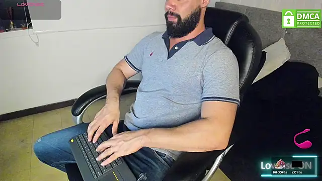 Luke Diaz7 online show from November 2025 11:30:01 PM