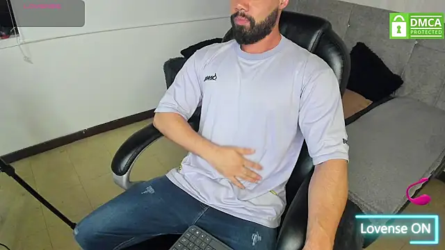 Luke Diaz7 online show from November 2025 03:29:01 AM