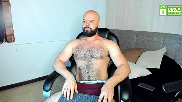 Luke Diaz7 online show from November 2025 08:45:01 PM