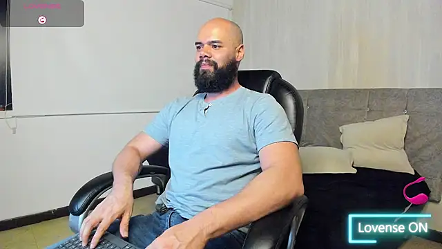 Luke Diaz7 online show from October 2025 04:03:02 AM