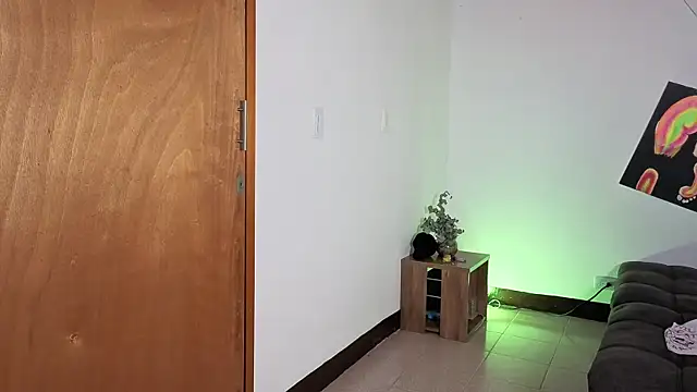 Maryybellax online show from November 2025 09:52:01 PM