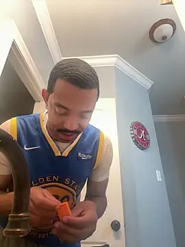 Snapshot of SIXKING7410 chatting on February 2026 05:29:02 AM SIXKING7410 online show from February 2026 05:29:02 AM