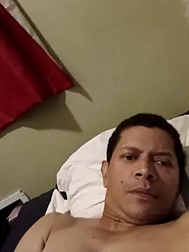 Snapshot of machoactivo1 chatting on September 2025 08:43:02 AM machoactivo1 online show from September 2025 08:43:02 AM