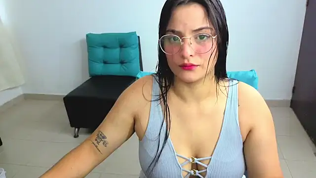 atenea 02 love online show from October 2025 10:09:02 PM