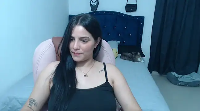 atenea 02 love online show from February 2025 05:34:02 AM
