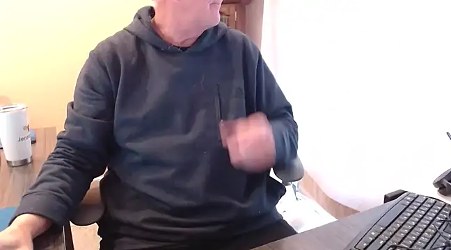 Snapshot of olderandwiser2 chatting on February 2025 04:57:01 PM olderandwiser2 online show from February 2025 04:57:01 PM
