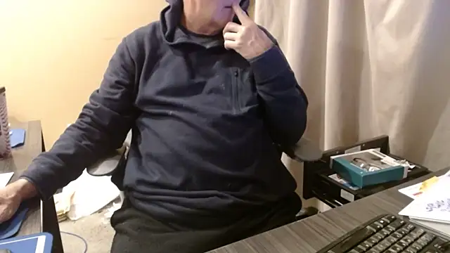 Snapshot of olderandwiser2 chatting on November 2025 05:11:01 AM olderandwiser2 online show from November 2025 05:11:01 AM