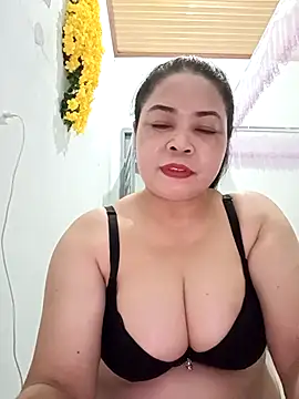 Baby-bigtits2024 online show from February 2025 02:59:02 PM