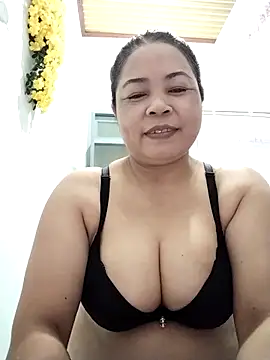Baby-bigtits2024 online show from September 2025 10:50:02 PM
