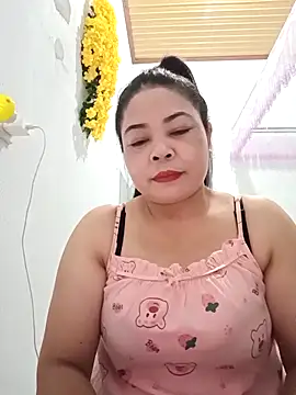 Baby-bigtits2024 online show from March 2025 01:51:01 PM