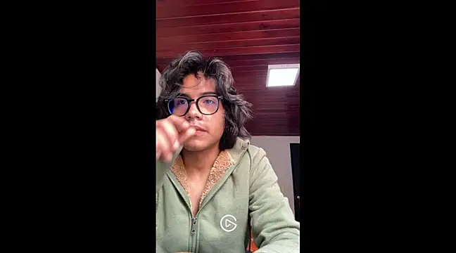 Snapshot of shadowsofgarden chatting on February 2025 05:22:01 PM shadowsofgarden online show from February 2025 05:22:01 PM