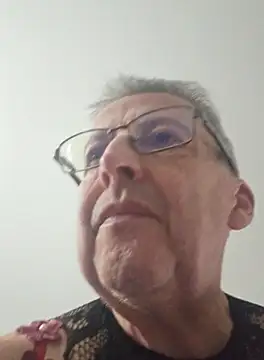 Snapshot of mann4u147 chatting on October 2025 03:03:01 PM mann4u147 online show from October 2025 03:03:01 PM