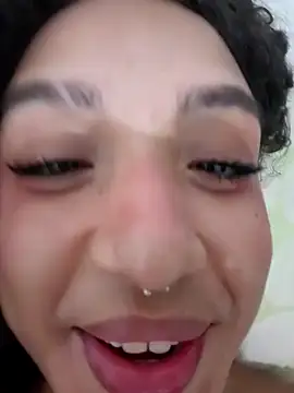 Snapshot of Majo_BigTits chatting on October 2025 01:44:02 PM Majo BigTits online show from October 2025 01:44:02 PM