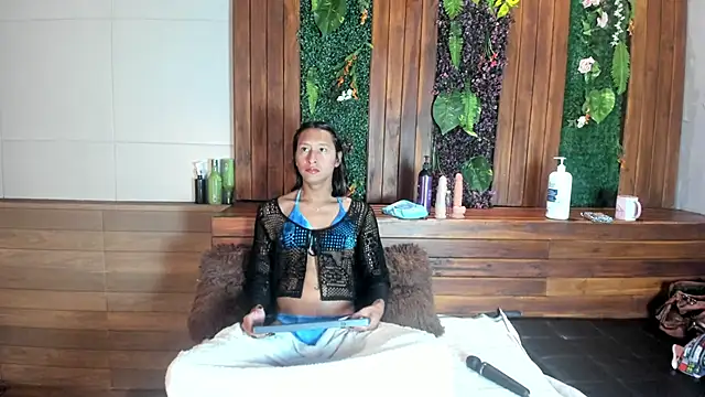 Georgina Palacios  online show from December 2025 03:35:01 AM