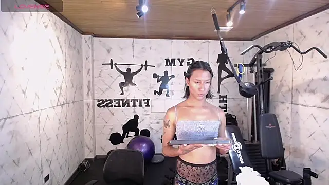 Georgina Palacios  online show from November 2025 04:06:02 AM