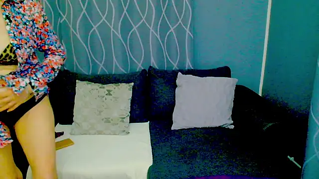 adeleadison online show from November 2025 05:25:01 AM