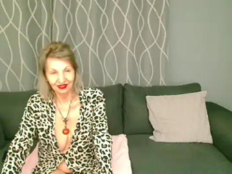 adeleadison online show from February 2025 06:31:01 PM