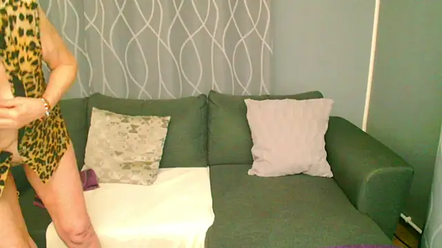 adeleadison online show from November 2025 04:49:02 AM